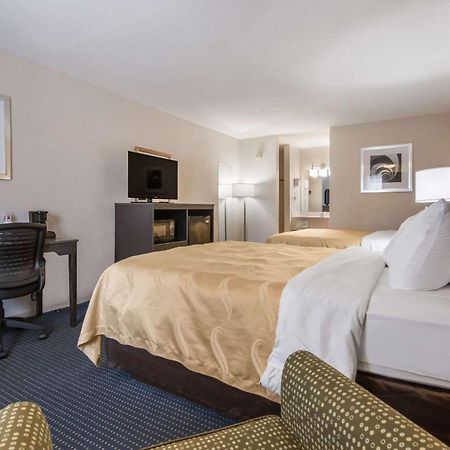 Quality Inn Little Creek Virginia Beach Exteriör bild