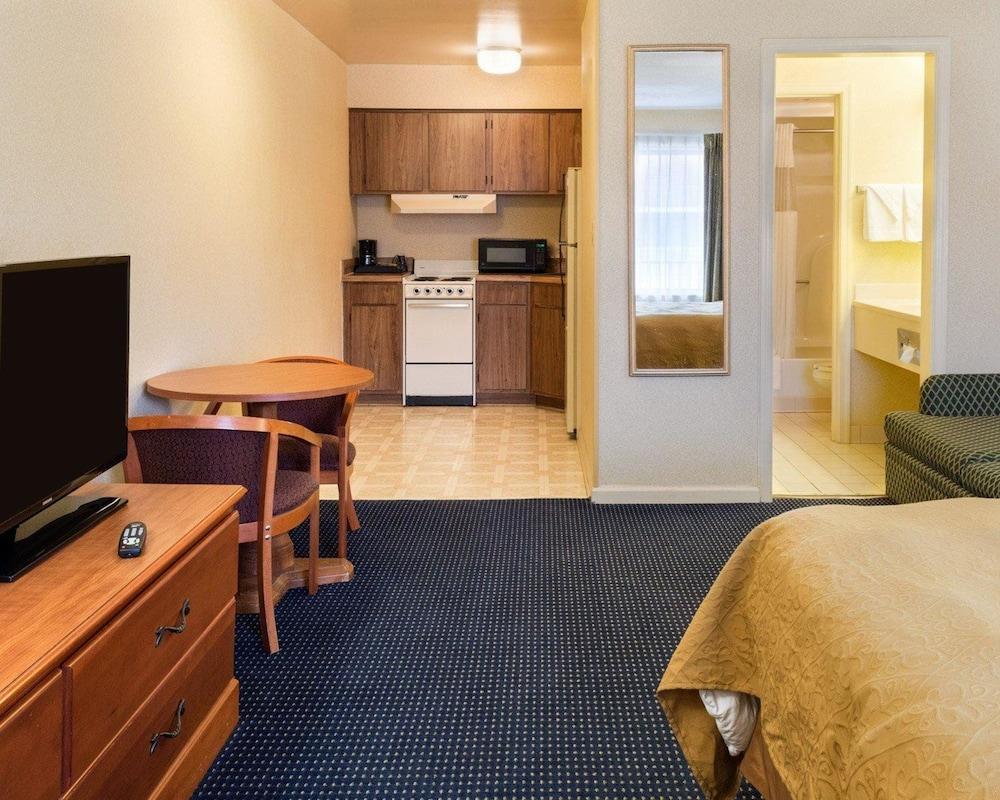 Quality Inn Little Creek Virginia Beach Exteriör bild
