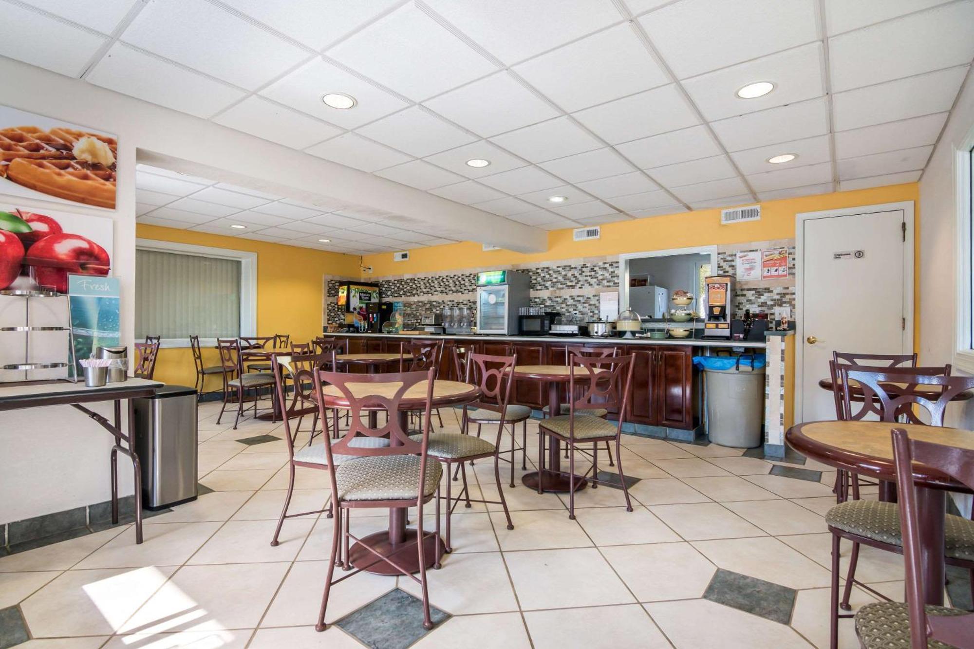 Quality Inn Little Creek Virginia Beach Exteriör bild