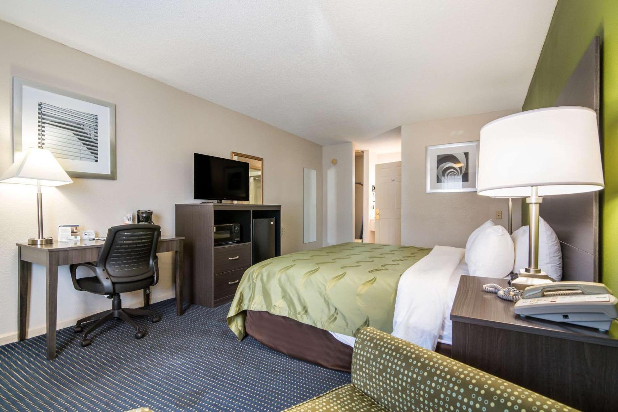 Quality Inn Little Creek Virginia Beach Exteriör bild